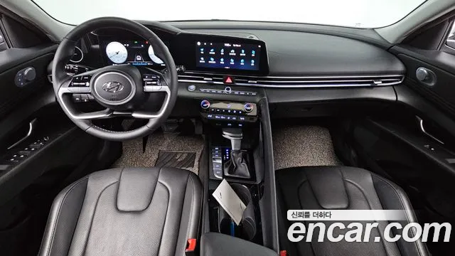 2022 Hyundai AVANTE 1.6, photograph 3