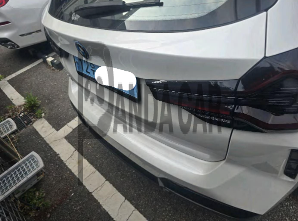 2023 BMW iX3 M Sport, photograph 2