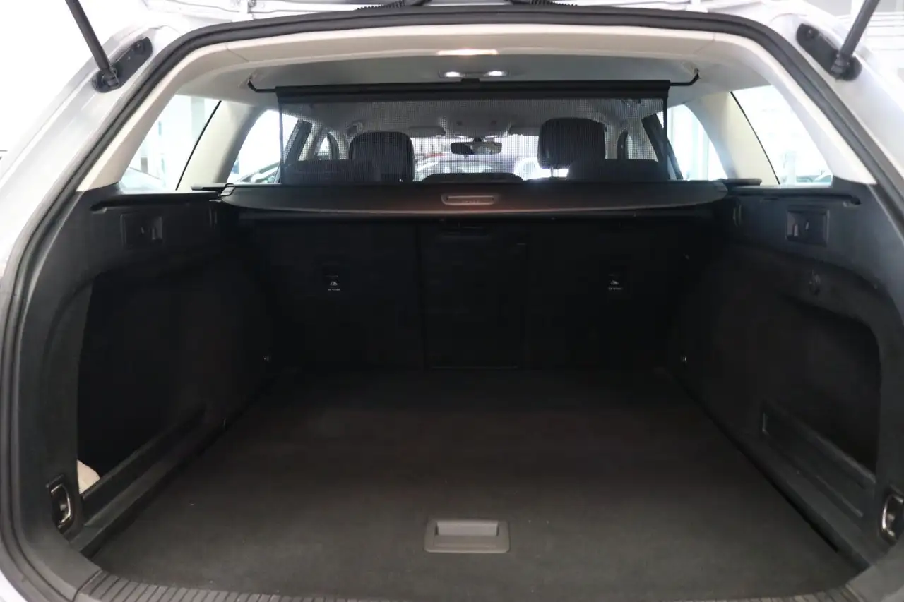 2016 Volkswagen Passat Variant Comfortline Start-Stop ACC PDC, photograph 8