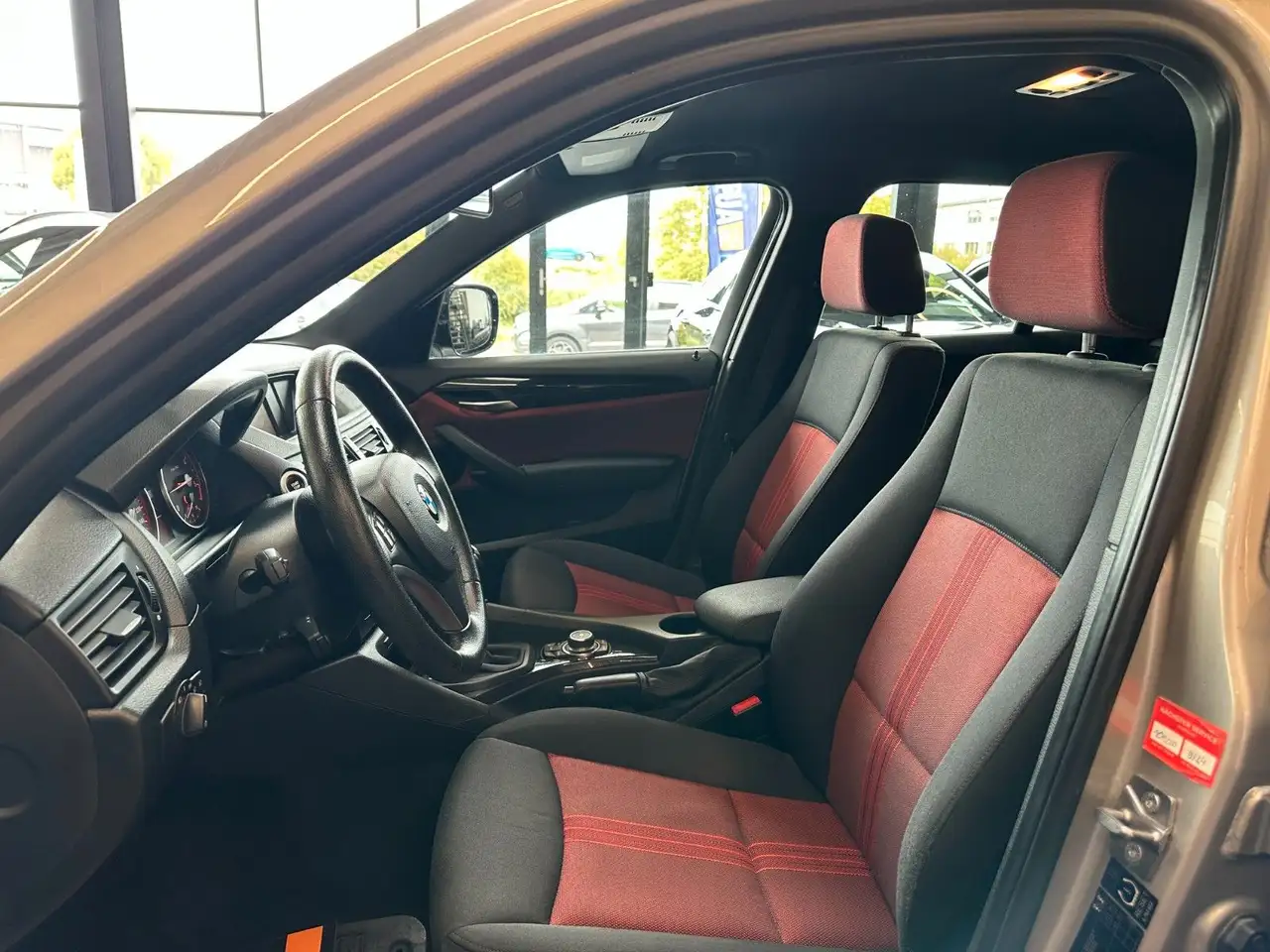 2010 BMW X1 xDrive *KEYLESS*MEMORY*TEMPO*NAV*PDC(CAM)*, photograph 10