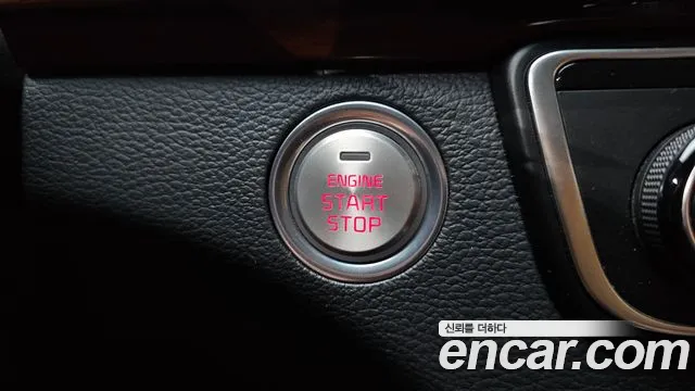 2017 Kia K7 2.2 Diesel Limited, photograph 11