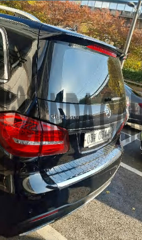2017 Mercedes-Benz GLS350 d 4Matic, photograph 5