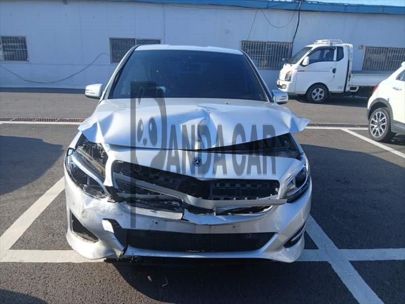 2018 Mercedes-Benz B220, photograph 1