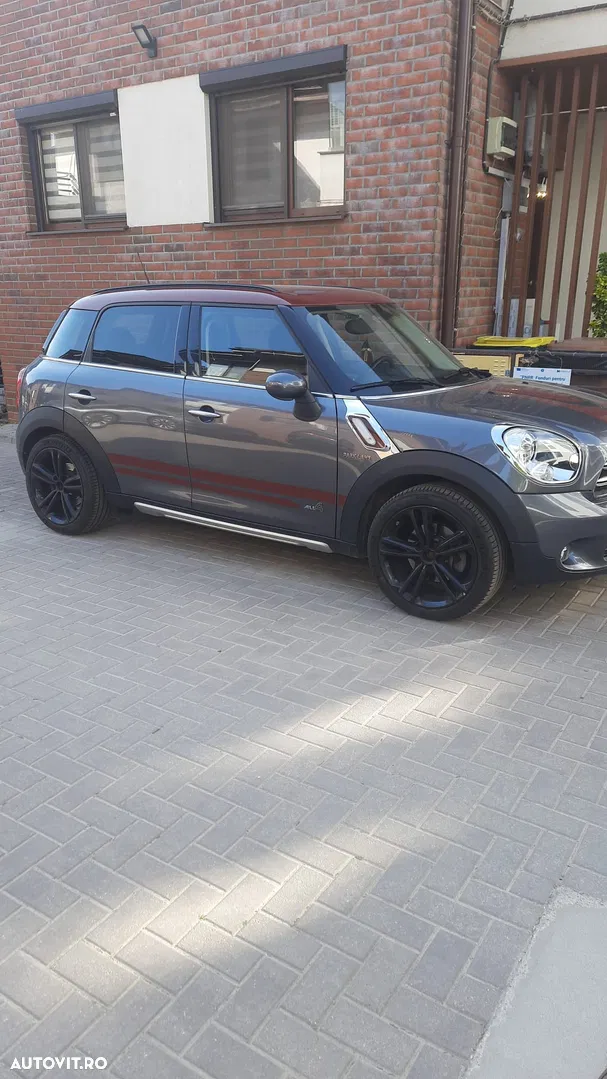 2016 Mini Countryman Cooper D ALL4 AT, photograph 1
