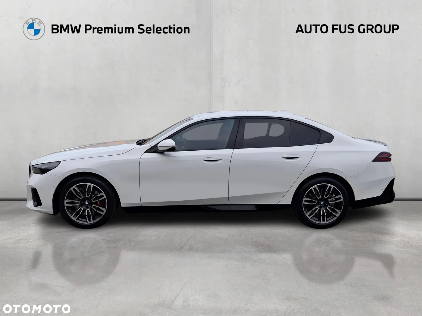 2025 BMW Seria 5, photograph 2