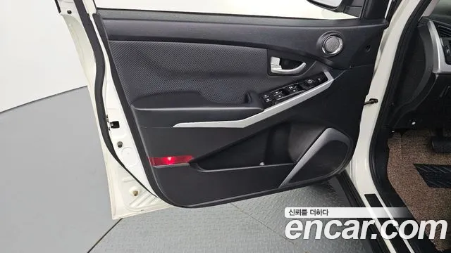 2017 KG_Mobility_Ssangyong KORANDO 2.2 RX 2WD, photograph 9