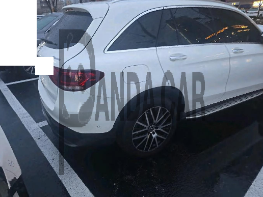 2020 Mercedes-Benz GLC300 4MATIC, photograph 4