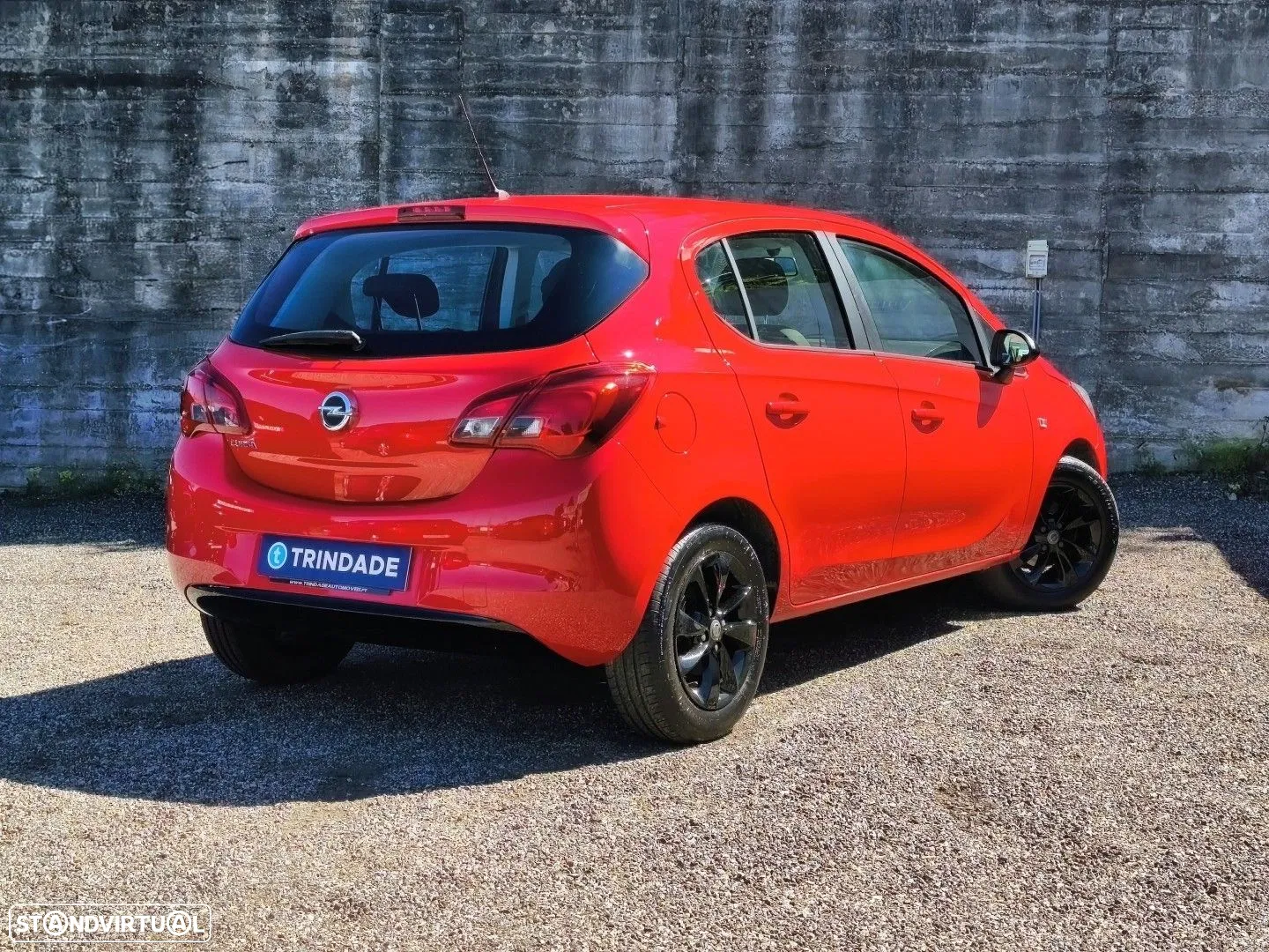 2016 Opel Corsa 1.2 Color Edition, photograph 3