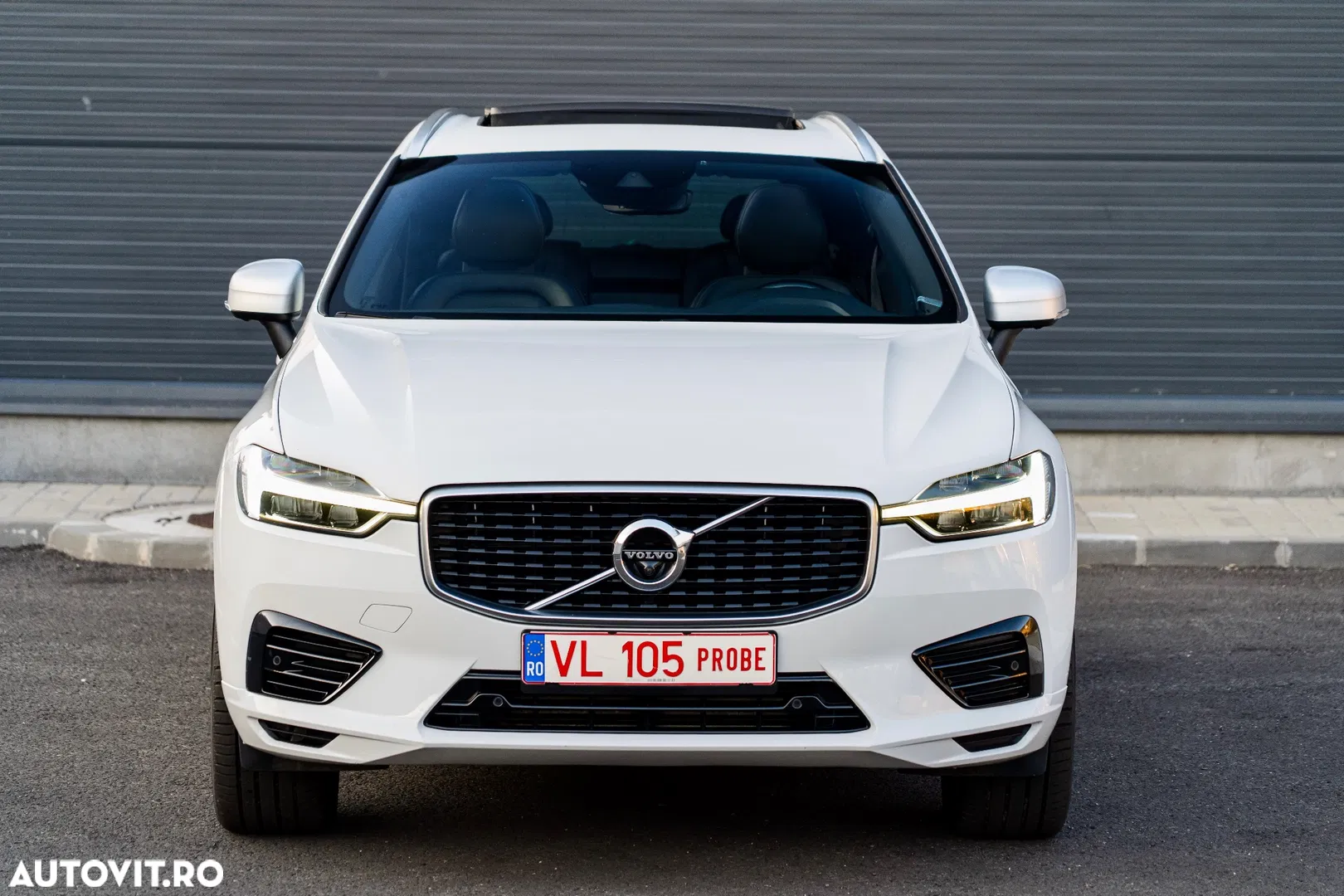 2018 Volvo XC 60 T8 Twin Engine AWD R-Design, photograph 6