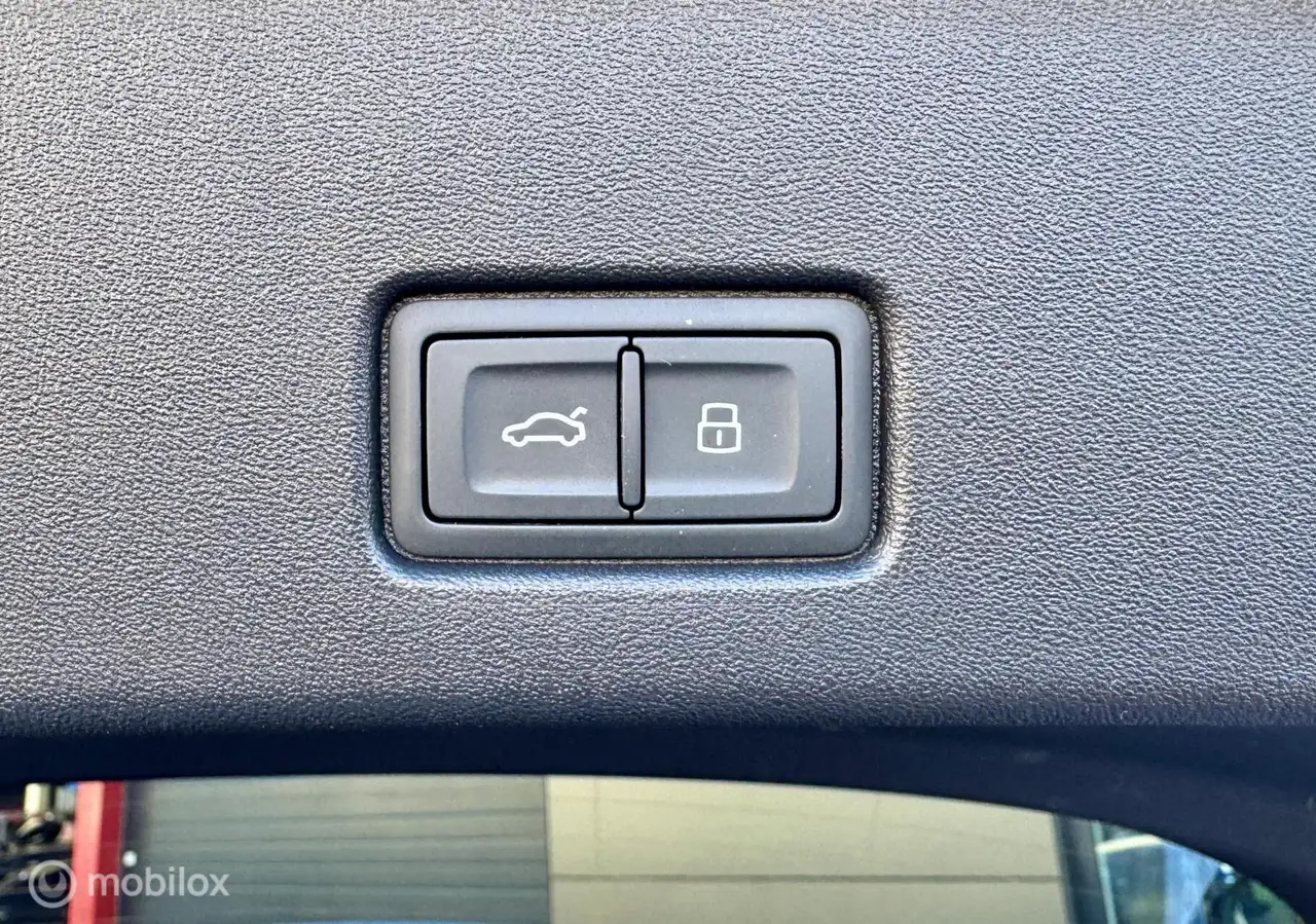 2022 Audi Q4 e-tron 40 S edition 77 kWh Platinum Pack | Matrix LED | A, photograph 9
