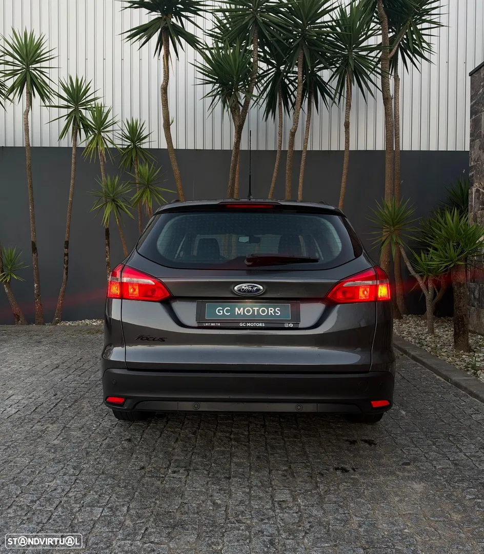 2016 Ford Focus 1.0 EcoBoost S&S SYNC Edition, photograph 7