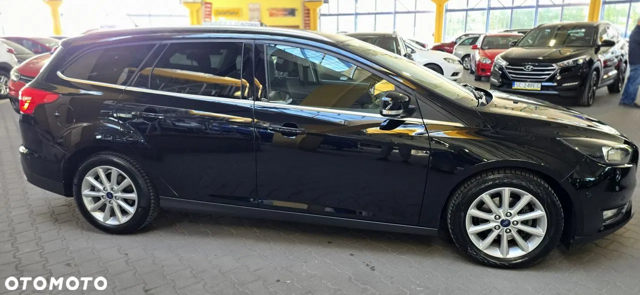 2016 Ford Focus, photograph 11