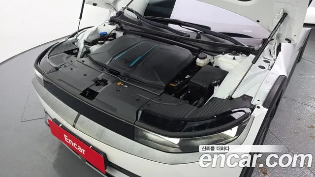 Hyundai Ioniq5 Long Range AWD — photo 1 of 31