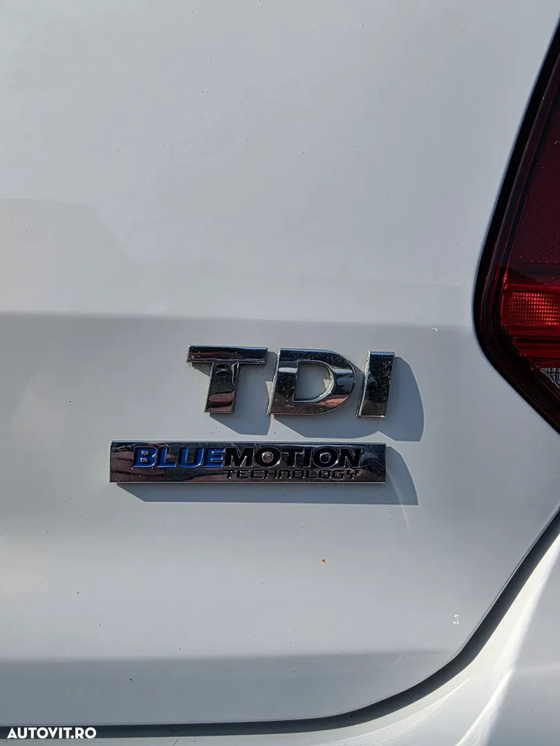 2010 Volkswagen Polo 1.6 TDI DPF Trendline BlueMotion Technology, photograph 9