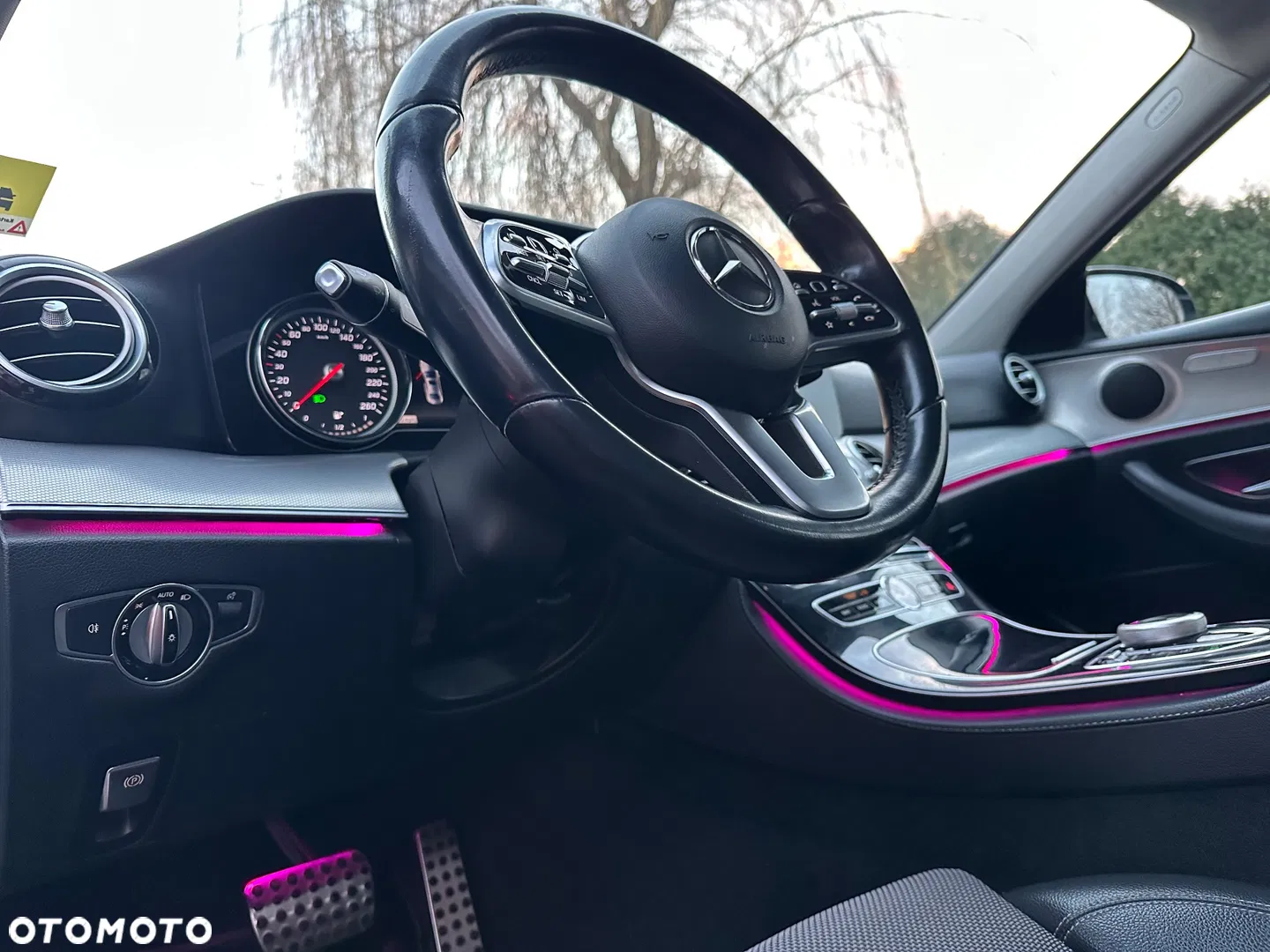 2018 Mercedes-Benz Klasa E, photograph 8