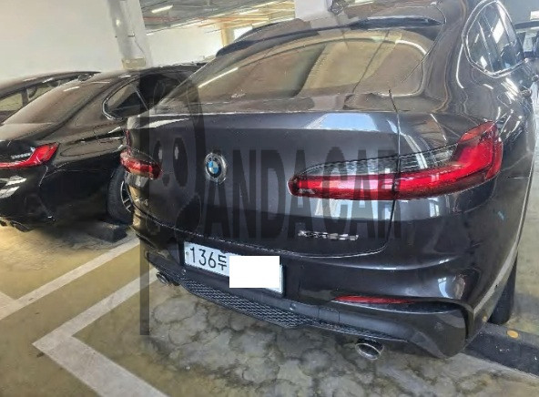 2020 BMW X4 xDrive20d M Sport Package, photograph 4