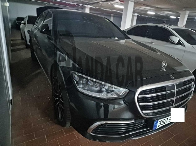2023 Mercedes-Benz S580 4MATIC, photograph 3
