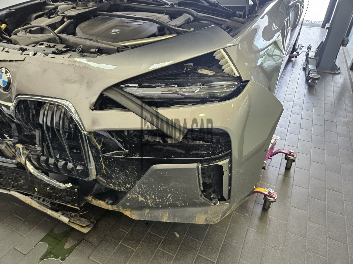 2025 BMW 740i xDrive, photograph 3