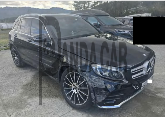 2017 Mercedes-Benz GLC250 d 4Matic, photograph 5