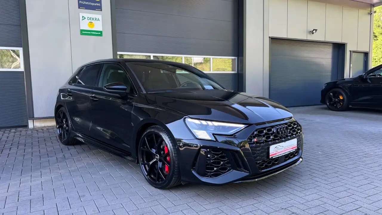 2022 Audi RS3 Sportback 2.5 TFSI quattro S Line *Black*App, photograph 7