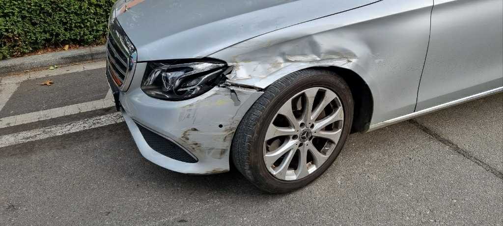2018 Mercedes-Benz E300 4Matic, photograph 3