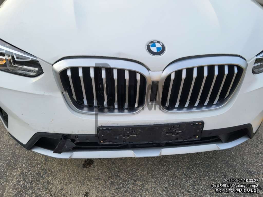 2022 BMW X3 xDrive20i, photograph 2