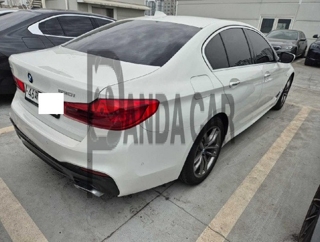 2018 BMW 530i xDrive, photograph 3