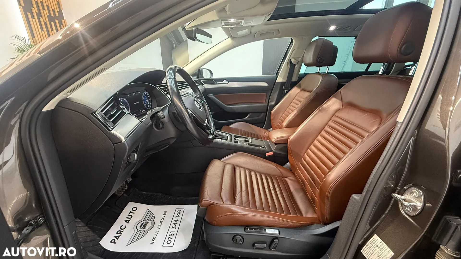 2016 Volkswagen Passat, photograph 7