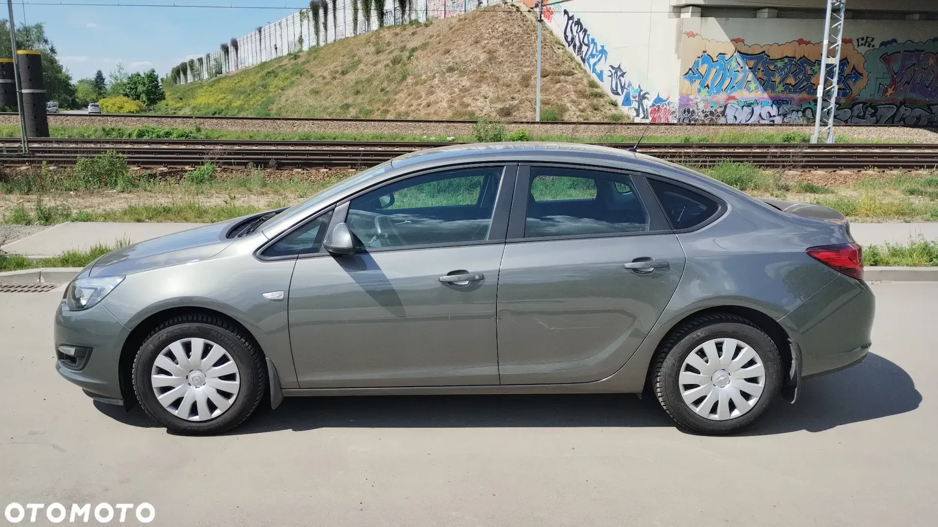 2017 Opel Astra 1.4 T EU6, photograph 2
