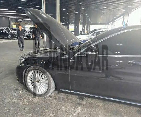 2017 Mercedes-Benz S350 d 4Matic L, photograph 2