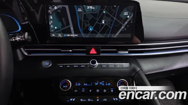 Hyundai AVANTE 1.6 — photo 1 of 28