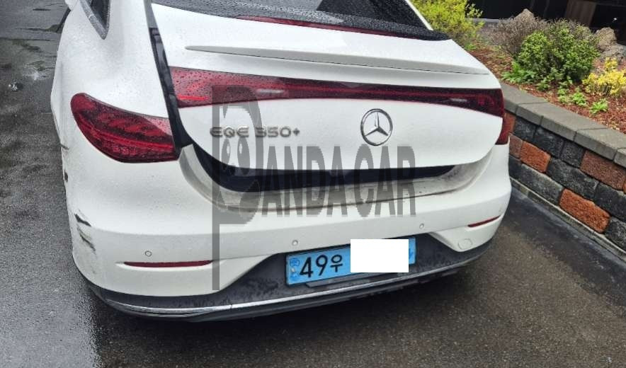 2022 Mercedes-Benz EQE350 +, photograph 1