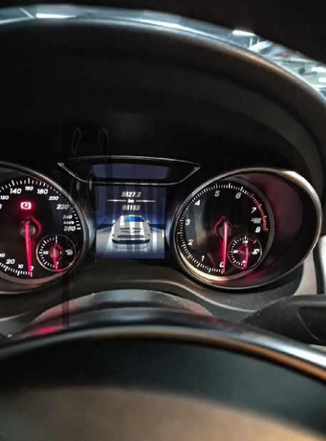 2018 Mercedes-Benz CLA220, photograph 3