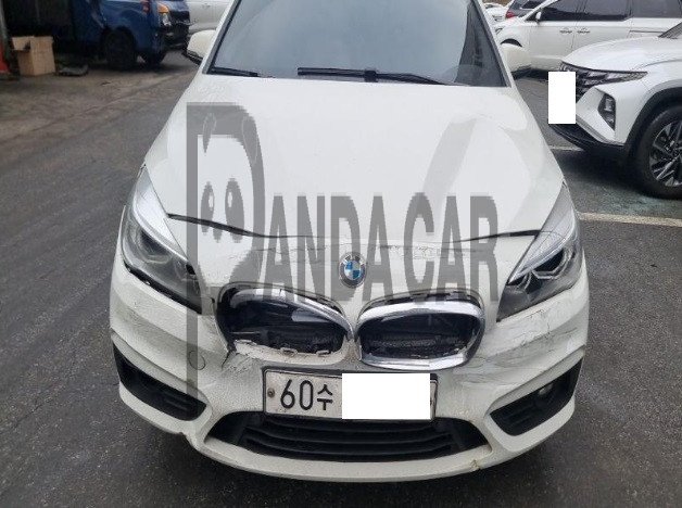 2017 BMW Active Tourer, photograph 1