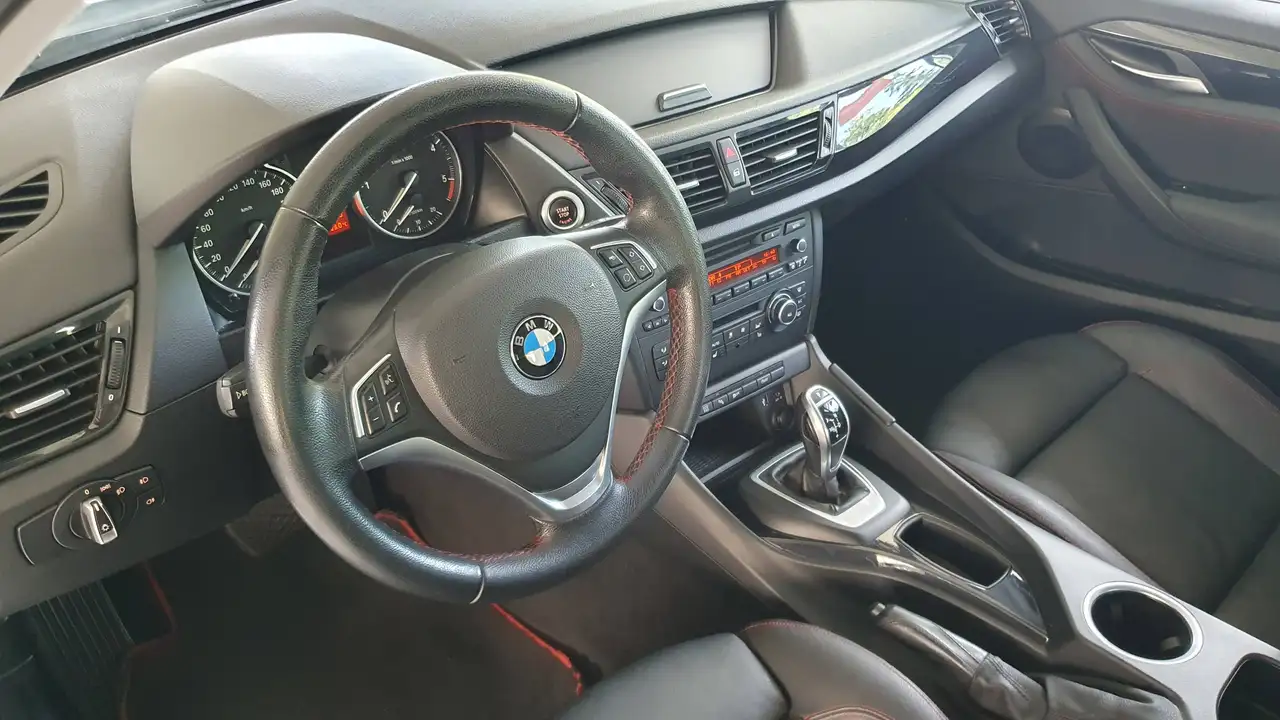 2012 BMW X1 sDrive 20 d, Sport Line, Automatik, AHK, SHZ, PDC vo. + hi., Leder, Klimaautomatik, usw..., photograph 9