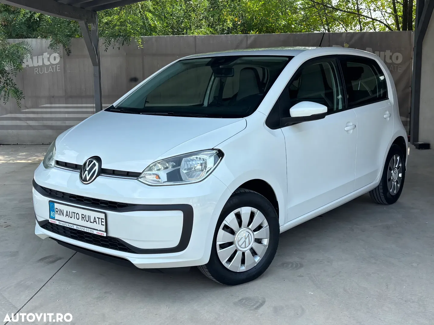 2021 Volkswagen up! white style, photograph 3