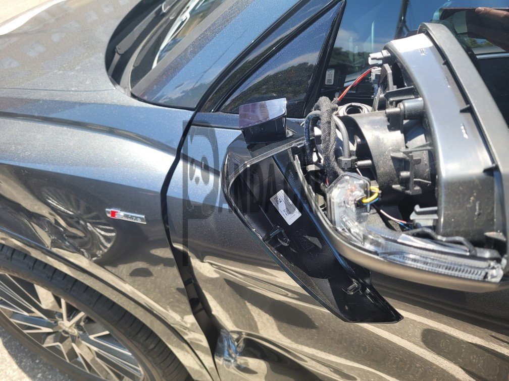 2025 Audi Q3 40 TFSI quattro, photograph 2