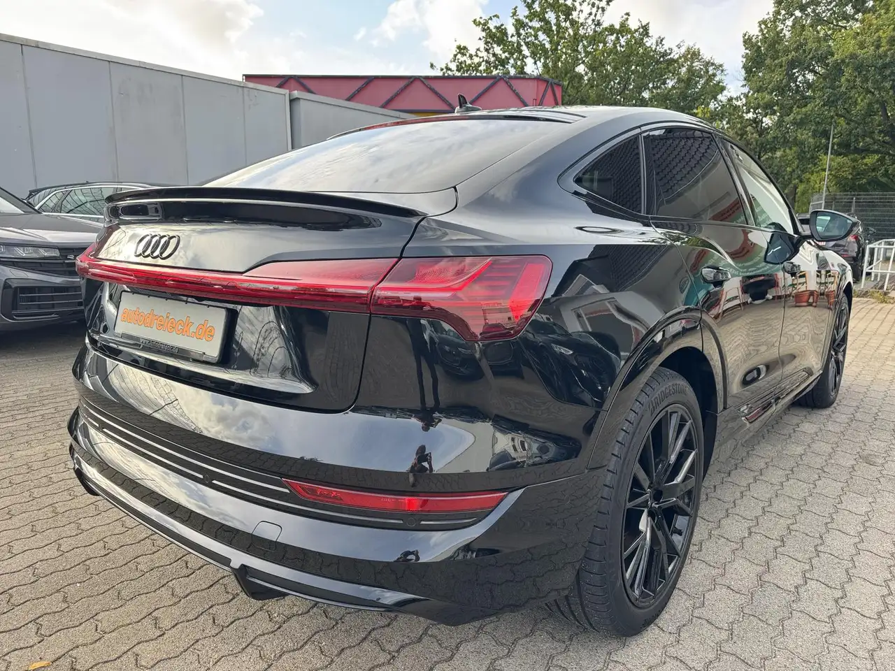 2022 Audi e-tron Sportback 50 2x S line ACC PANO S-SITZE, photograph 5