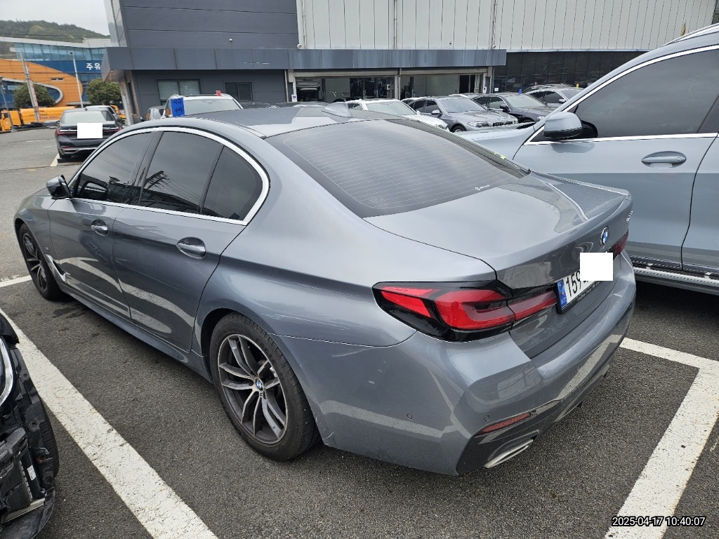 2023 BMW 520i, photograph 3