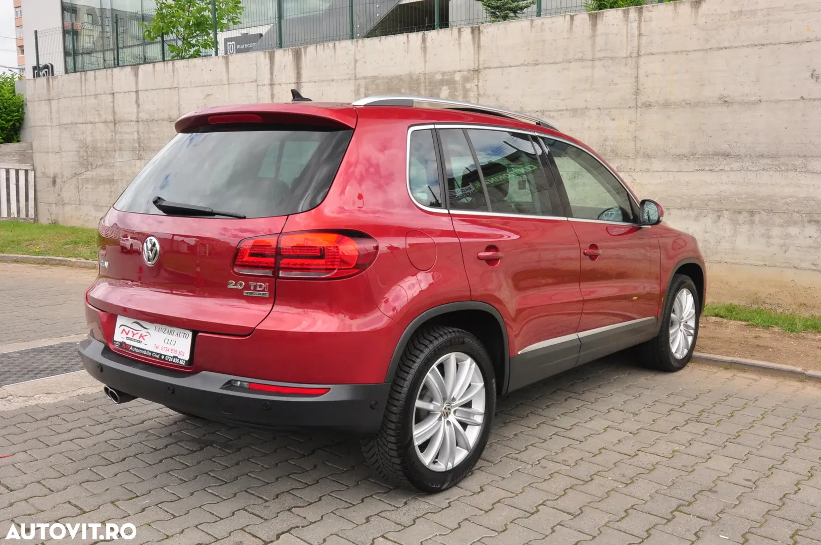 2015 Volkswagen Tiguan 2.0 TDI 4Motion DSG BMT Sport & Style, photograph 4
