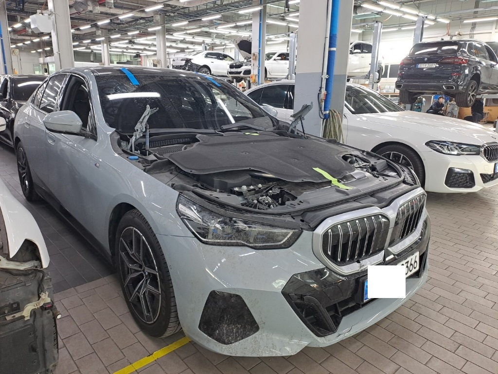 2024 BMW 523d, photograph 4