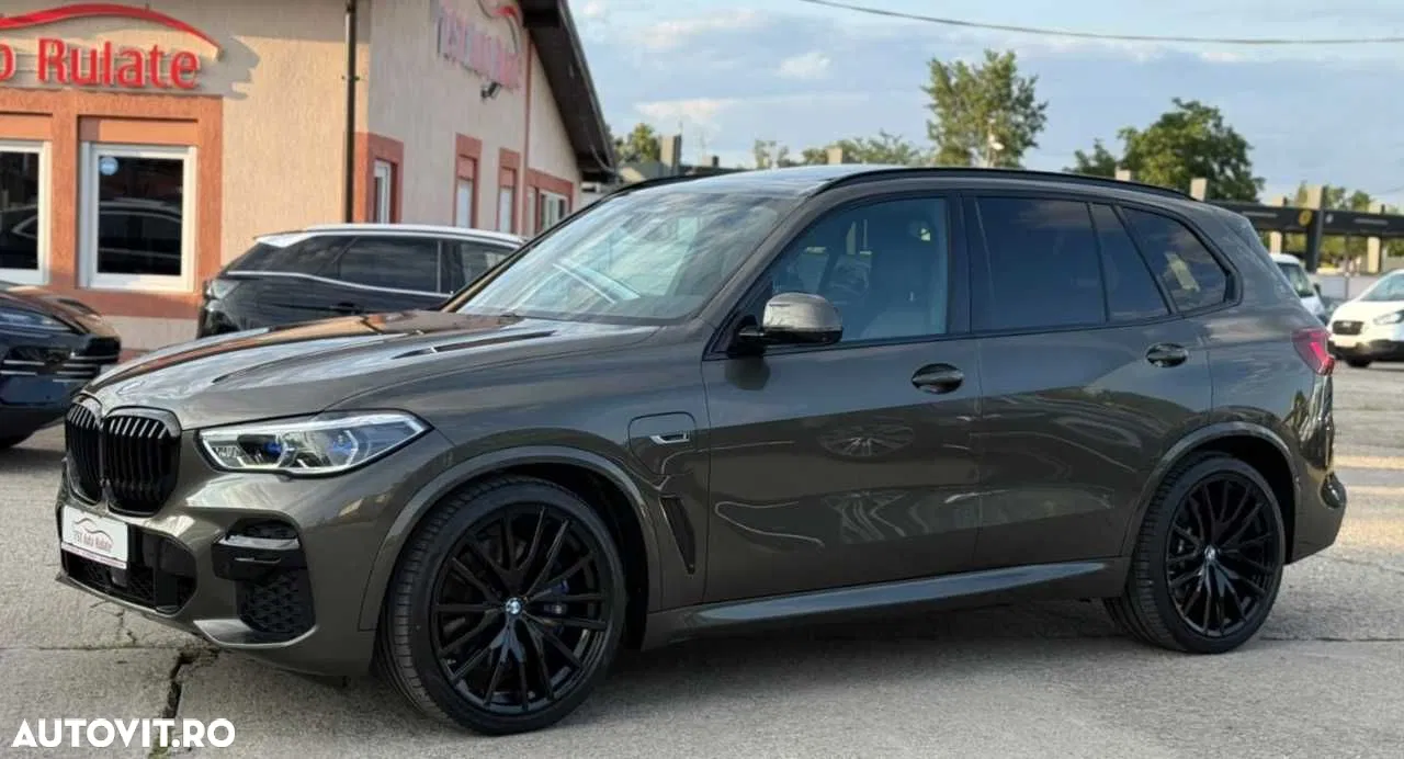 2021 BMW X5, photograph 3