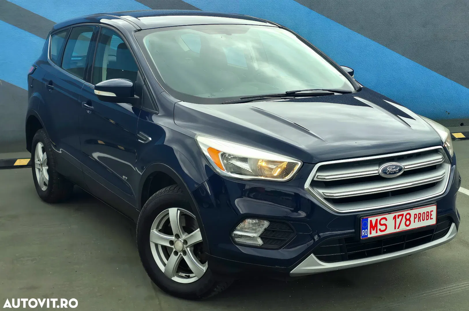 2017 Ford Kuga 2.0 TDCi 4x4 Aut. Trend, photograph 2