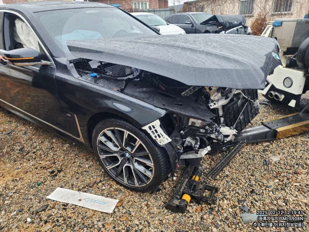 2022 BMW 740i, photograph 3