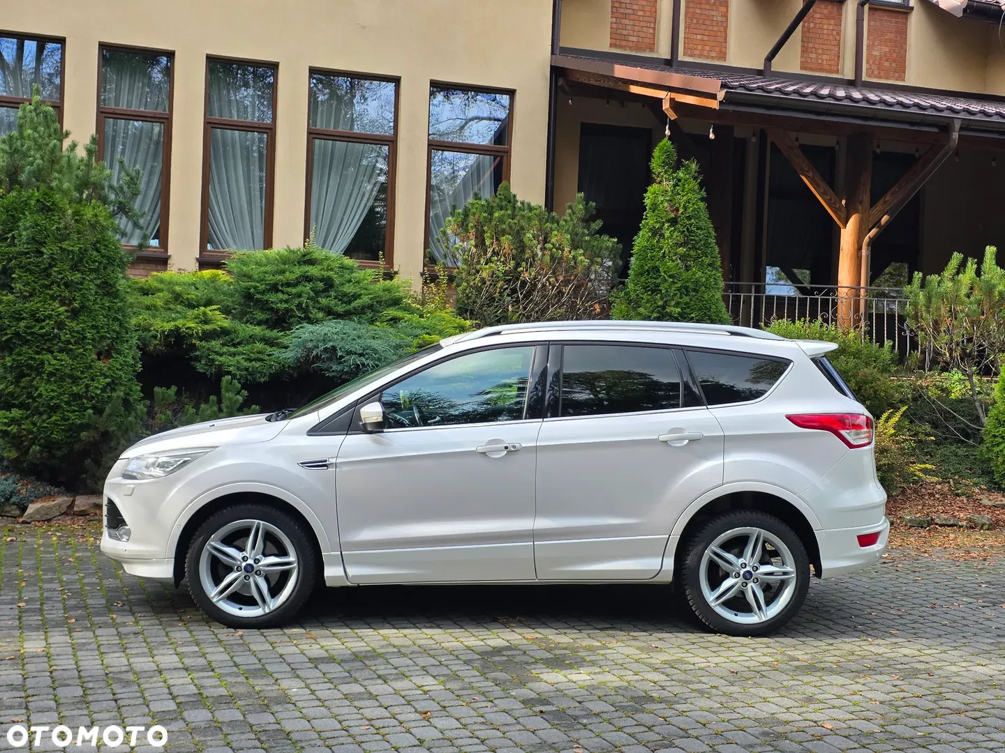 2014 Ford Kuga 2.0 TDCi 4x4 Individual, photograph 8