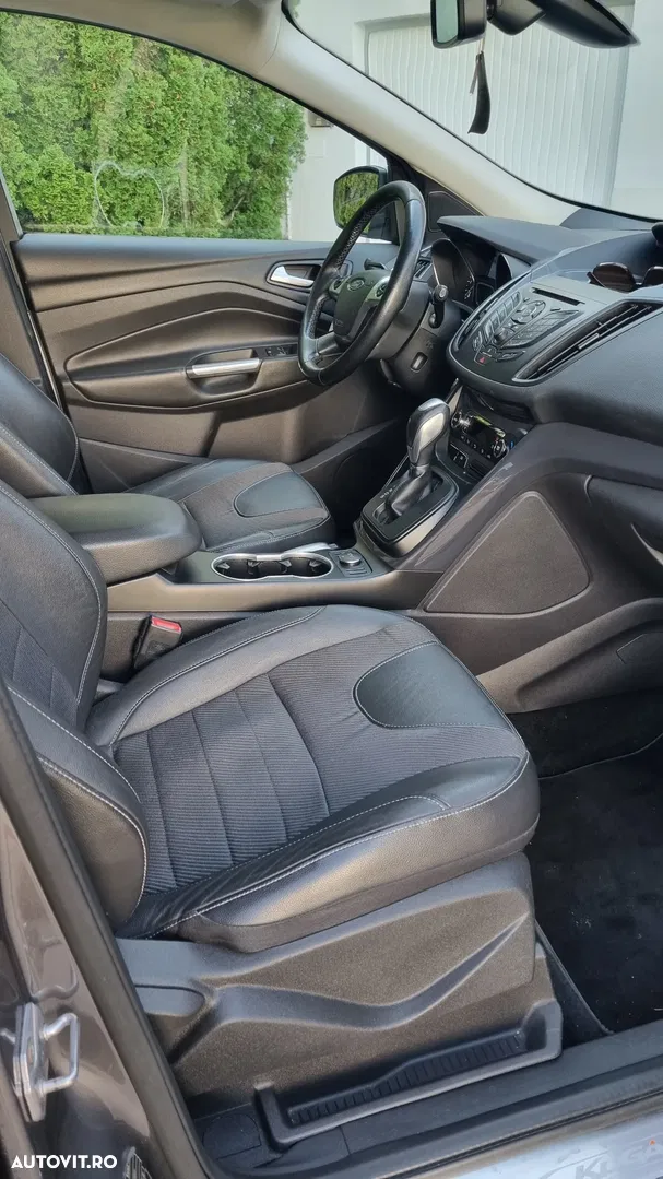 2014 Ford Kuga, photograph 9