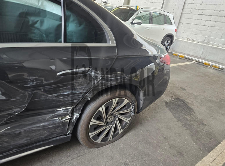 2024 Mercedes-Benz E 300 4MATIC, photograph 4