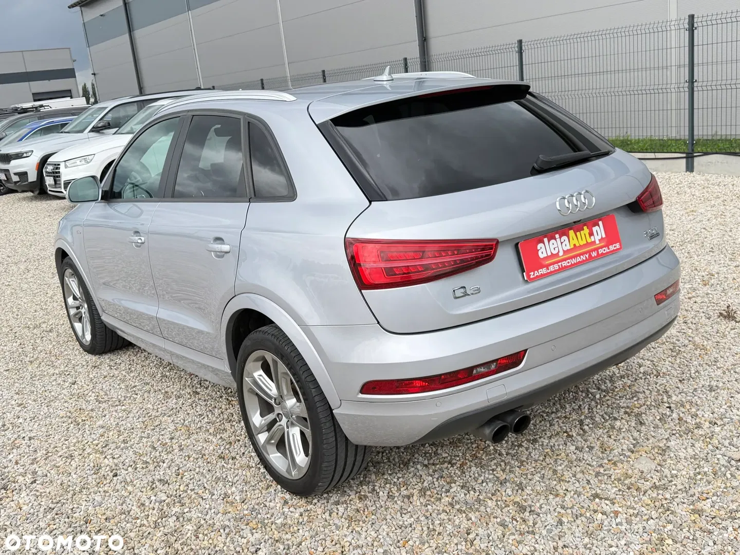 2018 Audi Q3 40 TFSI Quattro S tronic S line, photograph 5
