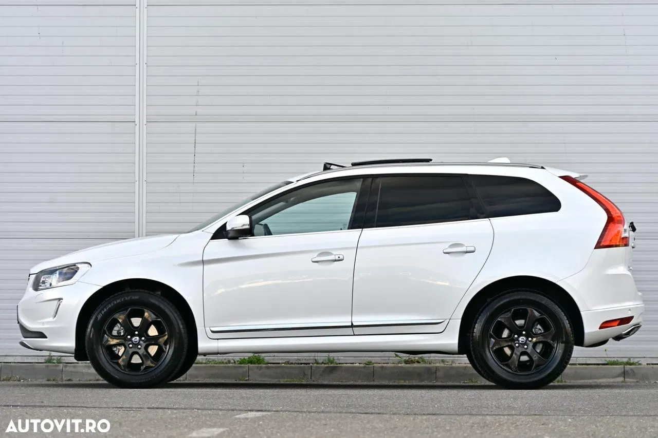 2015 Volvo XC 60 D5 AWD Geartronic Summum, photograph 6