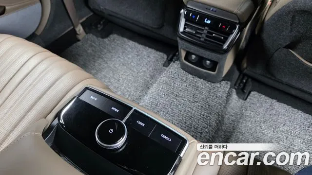 2023 Kia K8 Signature Special, photograph 7